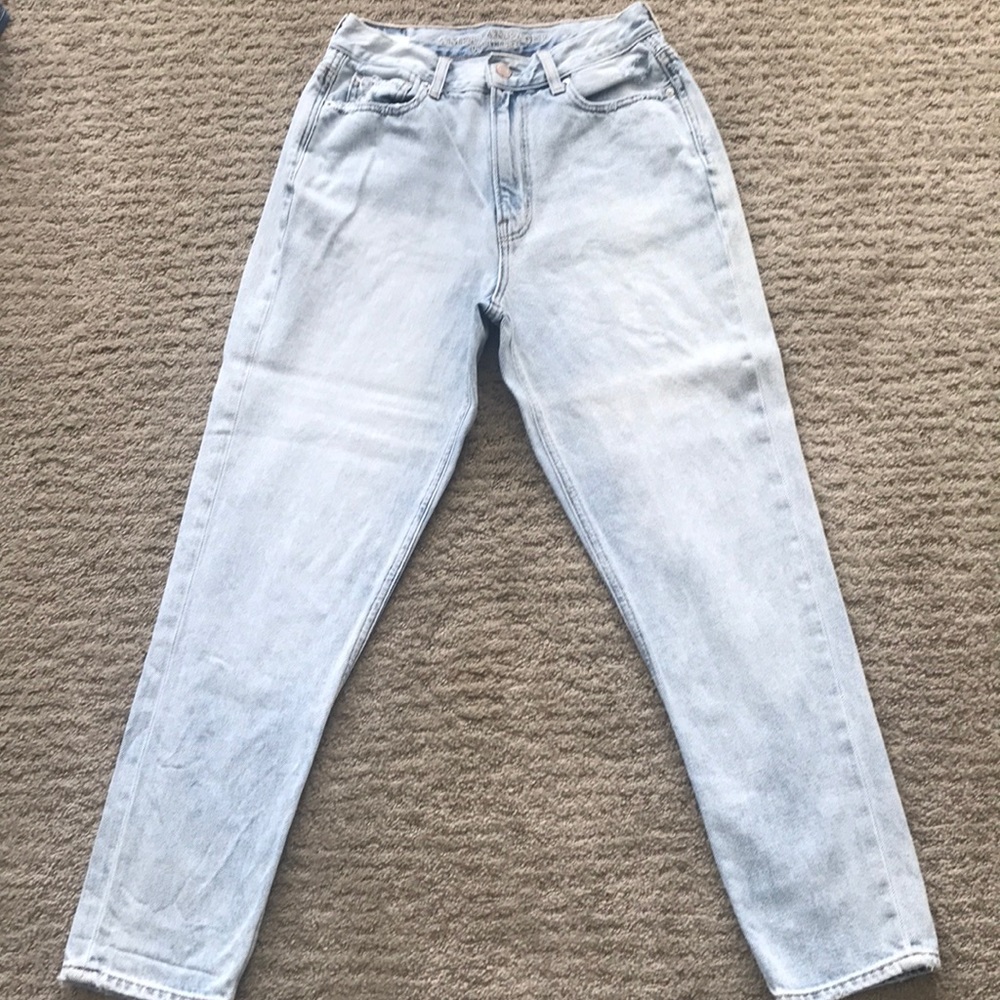 American Eagle Mom Jeans